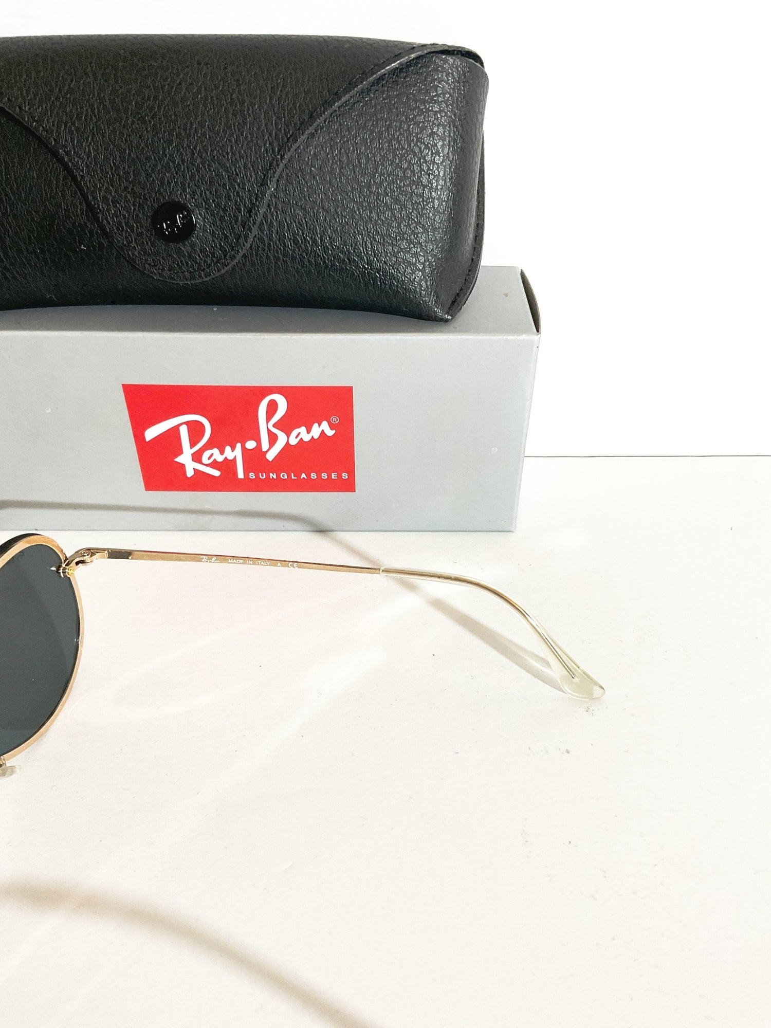 Ray ban sunglasses unisex RB3584N 9050/71 aviator made in Italy authentic - Classic Fashion DealsRay ban sunglasses unisex RB3584N 9050/71 aviator made in Italy authenticUnisex SunglassesRay BanClassic Fashion DealsRay ban sunglasses unisex RB3584N 9050/71 aviator made in Italy authentic