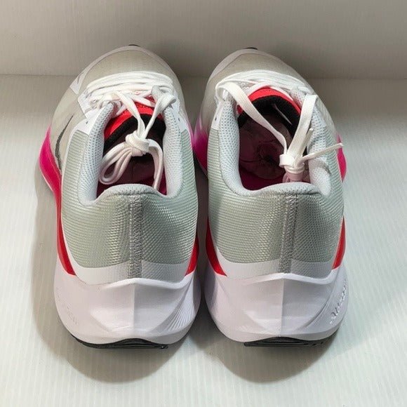 Nike zoom winflo 8 white red running shoes size 9 men new with box - Classic Fashion DealsNike zoom winflo 8 white red running shoes size 9 men new with boxNikeClassic Fashion Deals