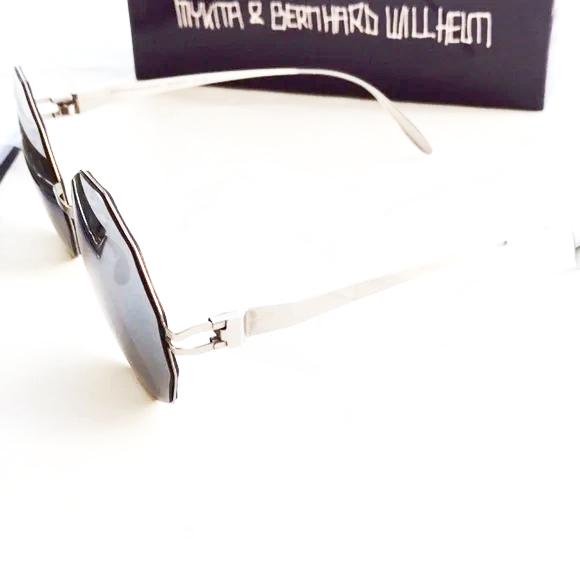 Mykita sunglasses veruschka F10 silver - Classic Fashion DealsMykita sunglasses veruschka F10 silverUnisex SunglassesMYKITAClassic Fashion Deals