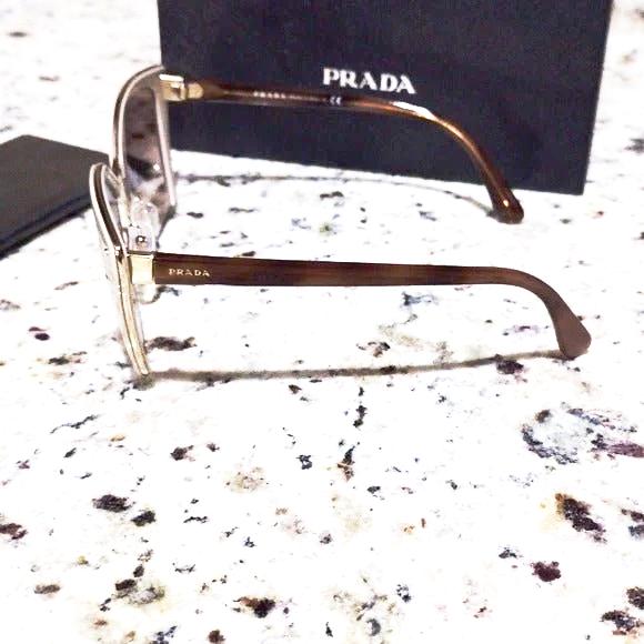 Prada woman sunglasses spr 56T new - Classic Fashion DealsPrada woman sunglasses spr 56T newSunglassesPradaClassic Fashion Deals