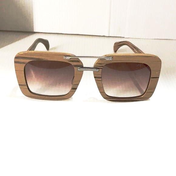 Prada woman’s sunglasses spr 30RS wood frame brown lenses - Classic Fashion DealsPrada woman’s sunglasses spr 30RS wood frame brown lensesWoman sunglassesPradaClassic Fashion Deals