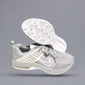 Air max alpha trainer 3 size 10 grey training shoes for men New