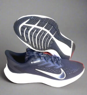 Womans nike zoom winflo 7 running shoes size 10 US