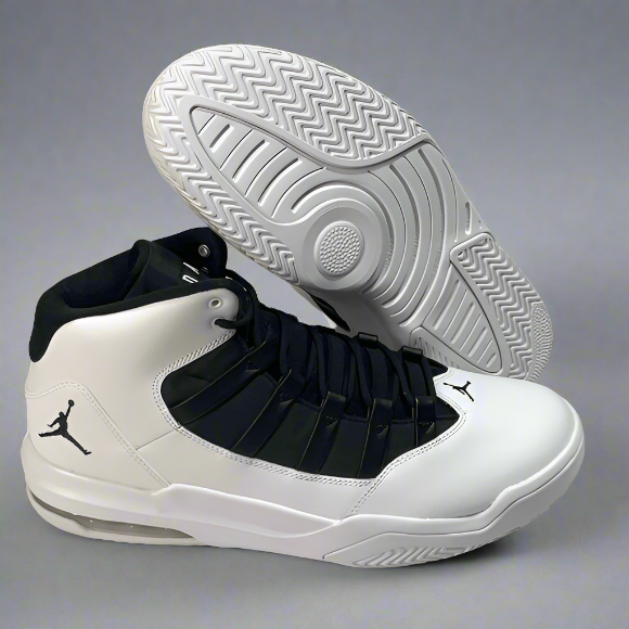 Nike Jordan Max Aura Men's Basketball Shoes – US size 12
