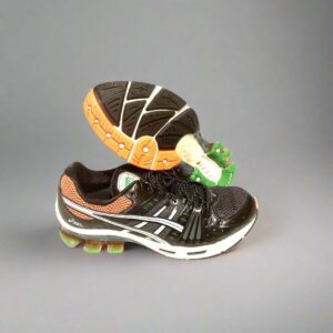 ASICS GEL-Kinsei OG Graphite running shoes size 10 US