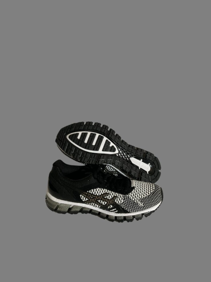 ASICS gel quantum 360 knit women black, white size 8 US 1 ASICS gel quantum 360 knit women black, white size 8 US