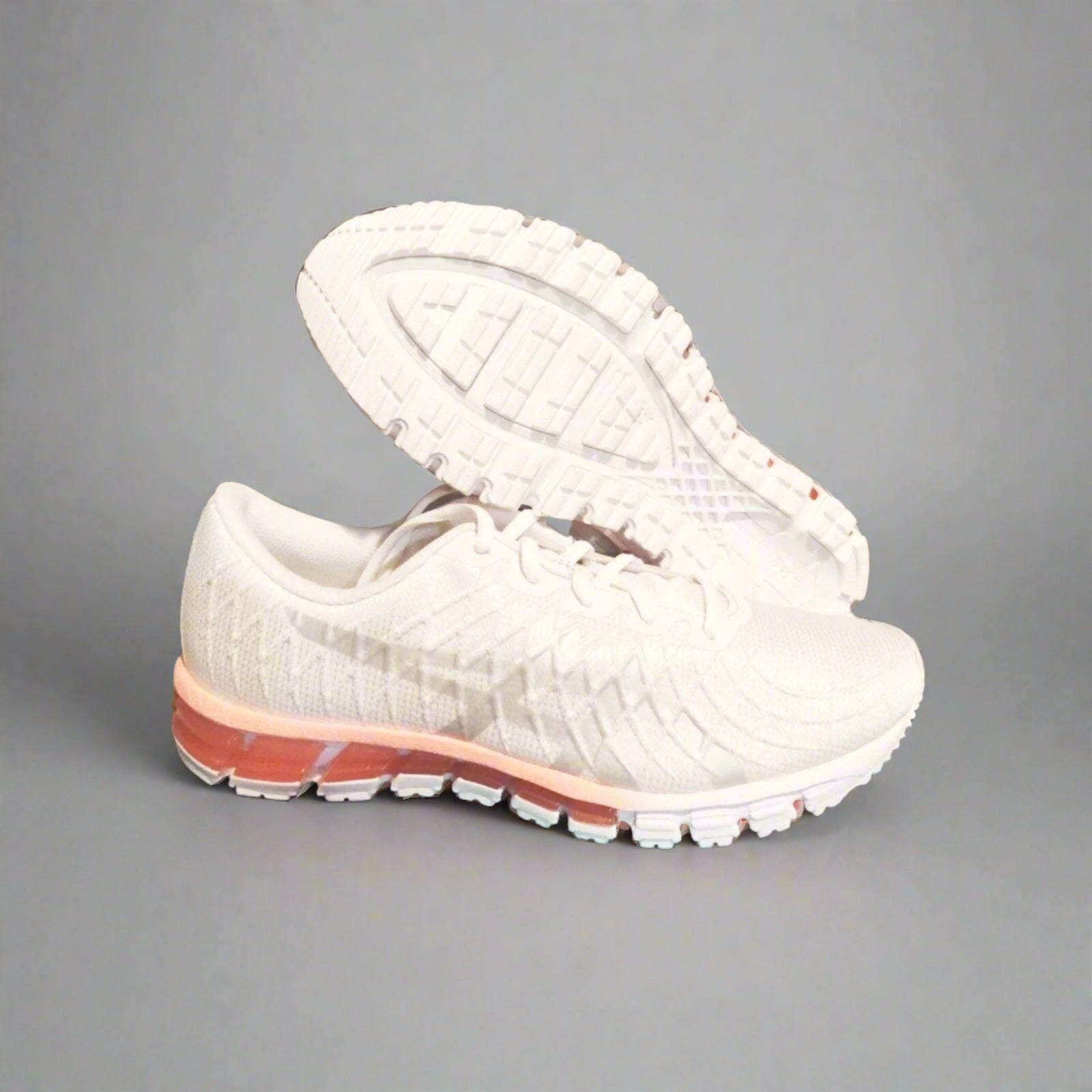 Asics 180 4 10 women's gel quantum white silver