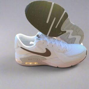 Men’s nike air max excee running shoes sneakers size 10.5 us