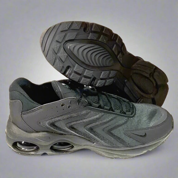 Nike Air Max TW Men’s Running Shoes – Size 13 US