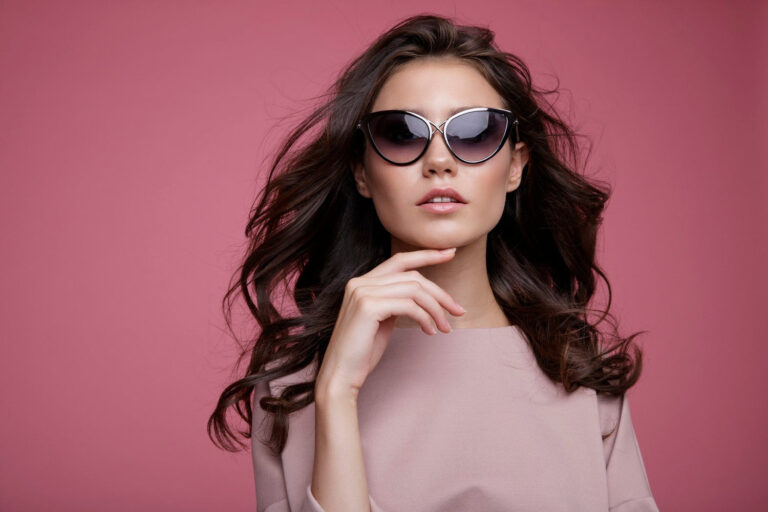 Woman Sunglasses at Classic Fashion Deals