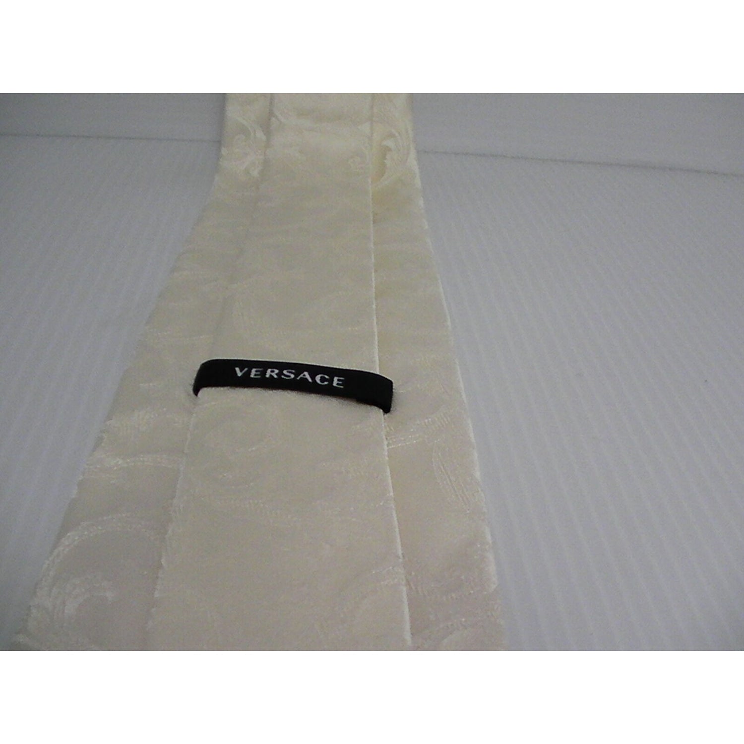 VERSACE MENS TIE MEDUSA 100% SILK OFF WHITE floral - Image 3