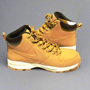 Nike Manoa Men Leather hiking working boots size 10