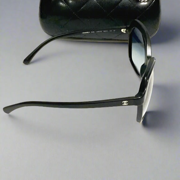 Chanel 5228 Authentic woman’s sunglasses black frame lenses - Image 4