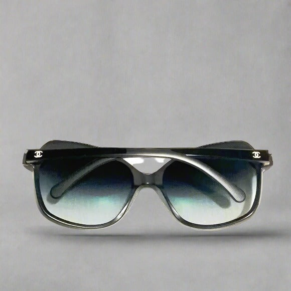 Chanel 5228 Authentic woman’s sunglasses black frame lenses - Image 3