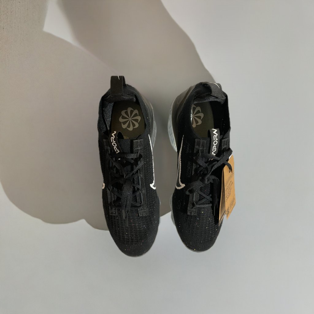 vapormax flyknit size 5