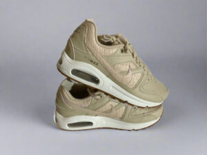 Woman Air Max Command premium Shoes size 8.5 US New