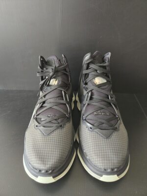 Nike lebron 19 basketball shoes size 13 men New