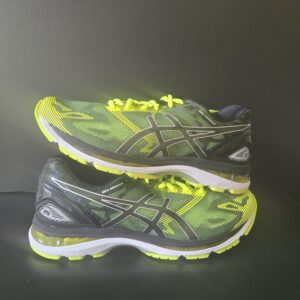 Asics gel nimbus 19 running shoes size 8 men US