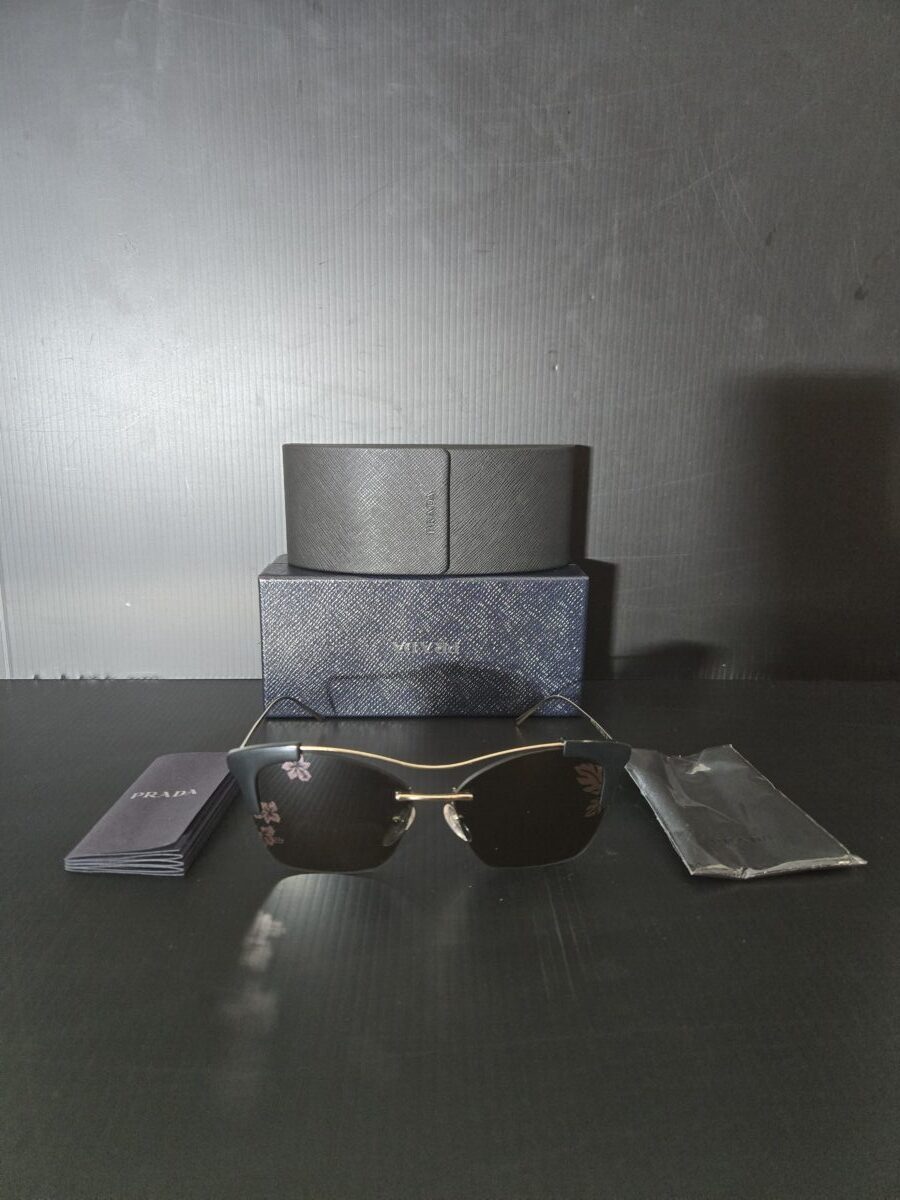 Prada sunglasses 21us woman cat eye New Prada sunglasses 21us woman cat eye