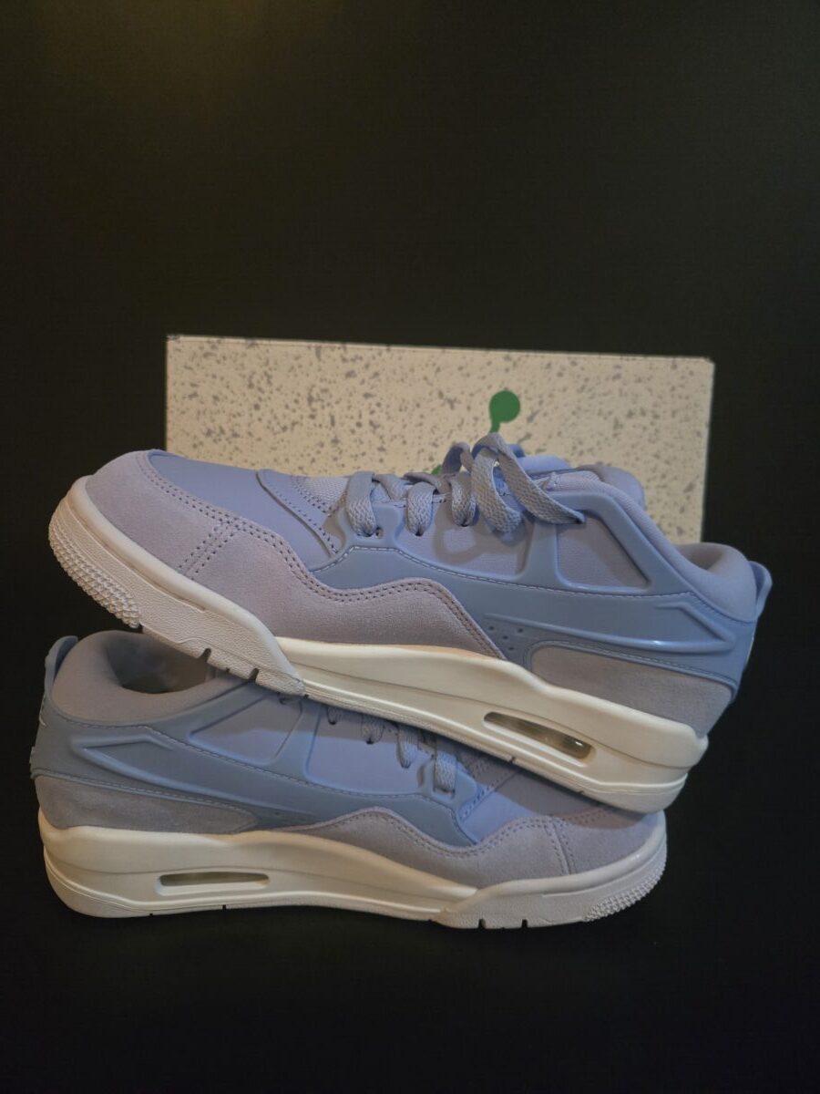 Air Jordan 4 RM Size 9.5 Women's Basketball Shoes New Air Jordan 4 RM Size 9.5 Women's Basketball Shoes New - Image 3