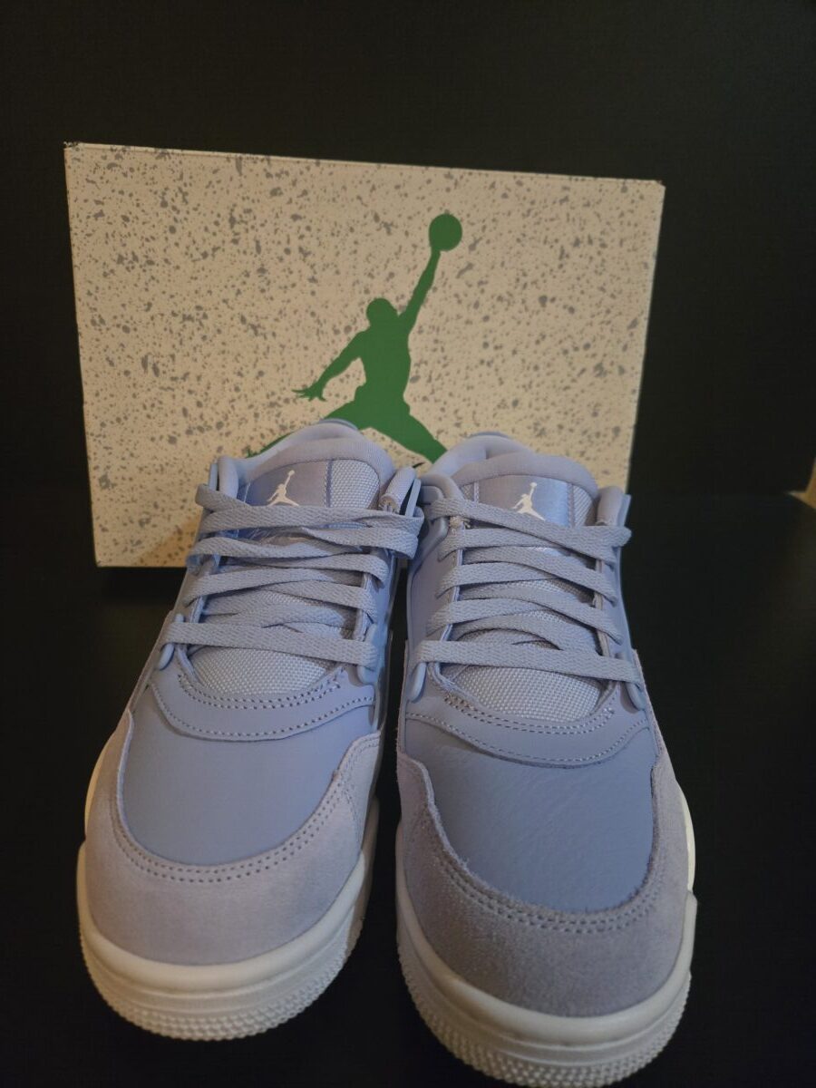Air Jordan 4 RM Size 9.5 Women's Basketball Shoes New Air Jordan 4 RM Size 9.5 Women's Basketball Shoes New - Image 2