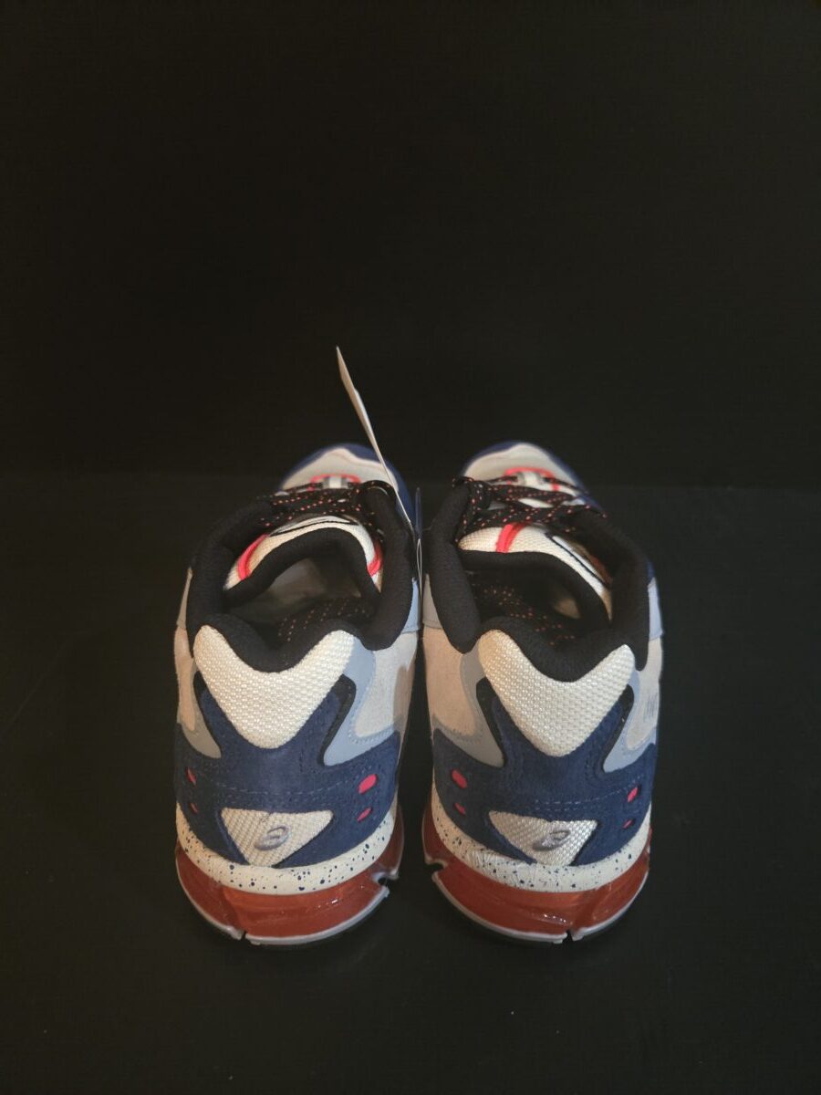 Asics Gel Kayano 5 360-Woman Size 10 Authentic Asics Gel Kayano 5 360-Woman Size 10 Authentic - Image 4