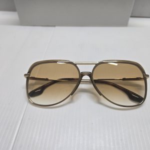 Victoria Beckham VB206S Unisex Sunglasses Honey Lenses New