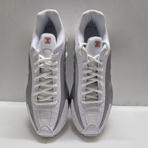Nike Shox R4 (GS) Size 7Y White Unisex Running Shoes New