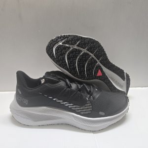 Nike Winflo 7 Shield Size 8 Women's Running Shoes New