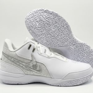 Zoom LeBron Next Gen AMPD Size 11 Men’s New